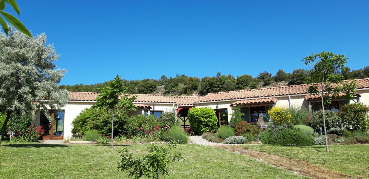Gites "Entre Les Vignes" Tourreilles Exterior photo